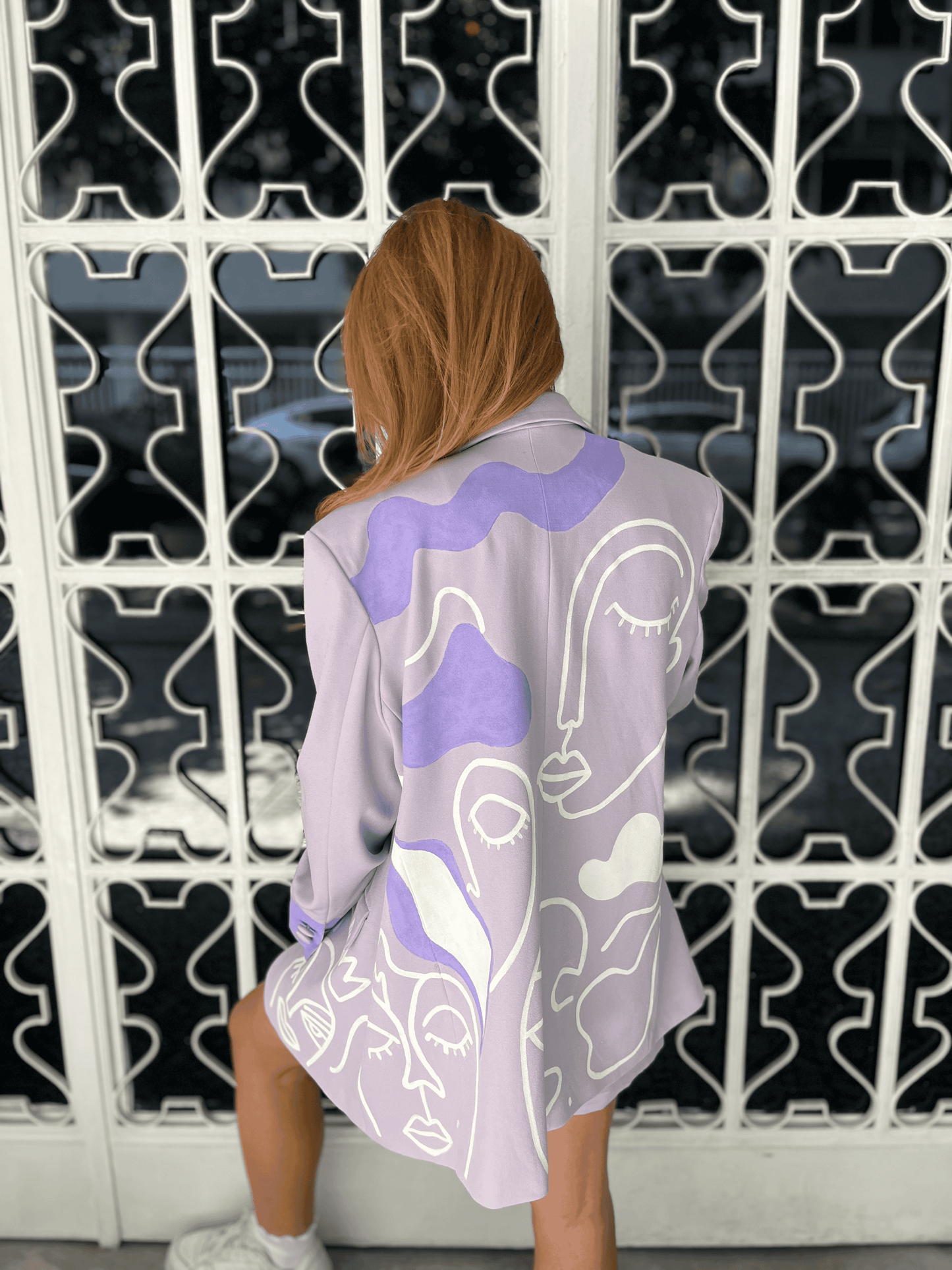 Blazer oversized lilás pintado a mão